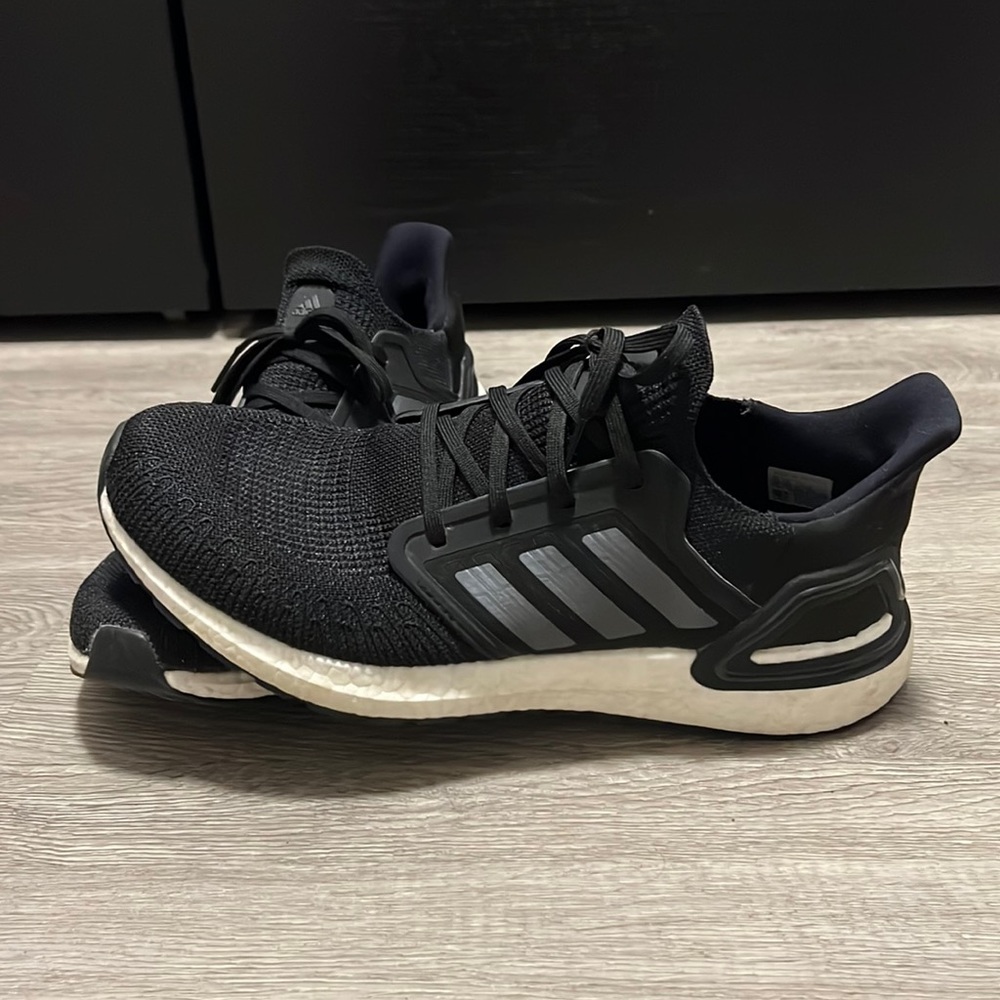 Adidas Ultraboost 20 Size 11 Mens